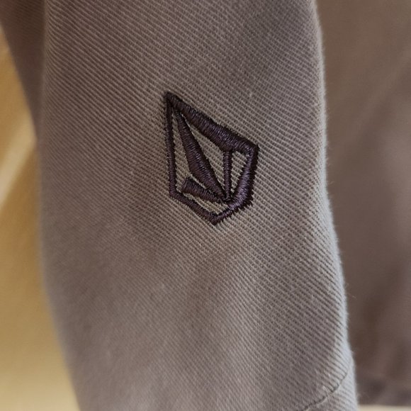 Volcom FRICKIN CHINO SHORT Men’s Khaki Shorts Size 36 waist, 10.5“ Inseam - Picture 4 of 11